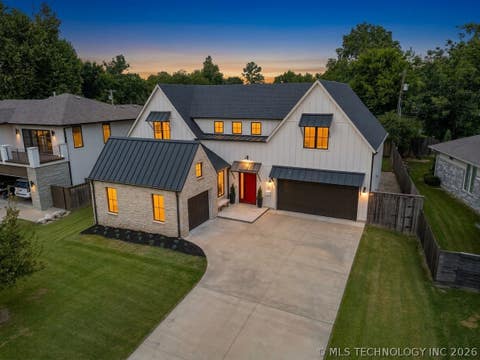Photo of 3123 E 26th Place, Tulsa, OK 74114 (MLS # 2624471)