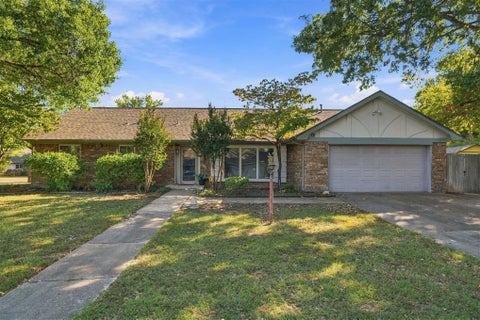 Photo of 8296 E 35th Street, Tulsa, OK 74145 (MLS # 2637959)