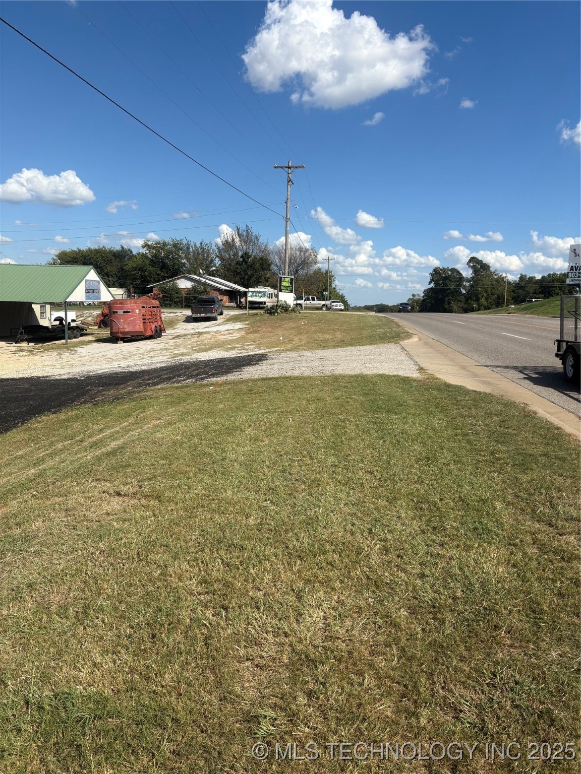 15328 W Highway 70