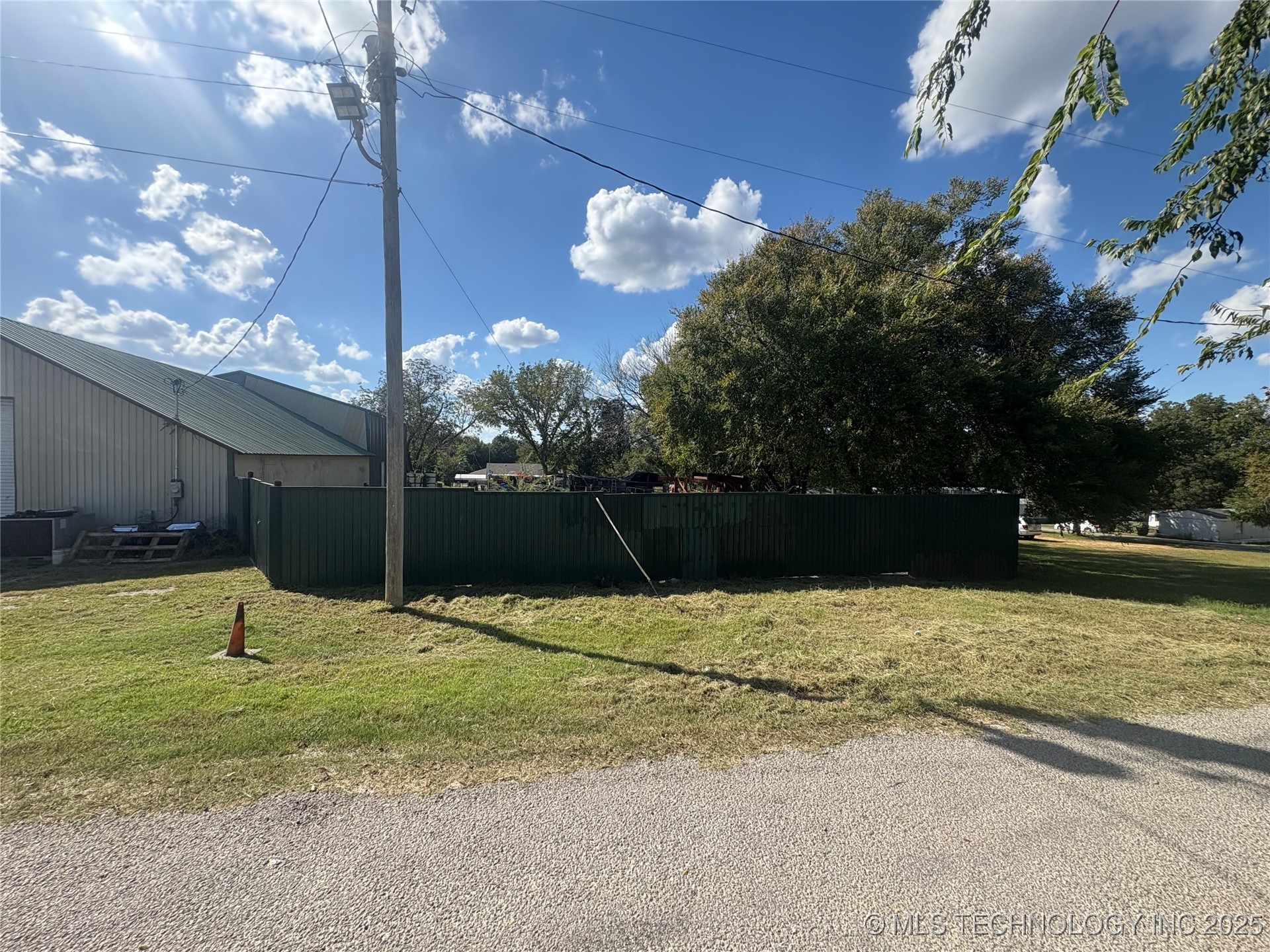 15328 W Highway 70