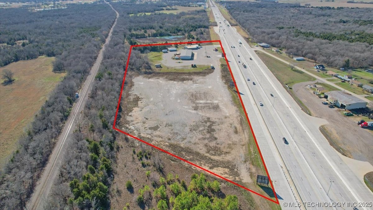 9104 US Hwy 69