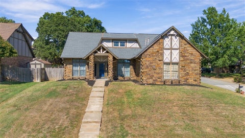 Photo of 7121 E 100th Place, Tulsa, OK 74133 (MLS # 2637111)