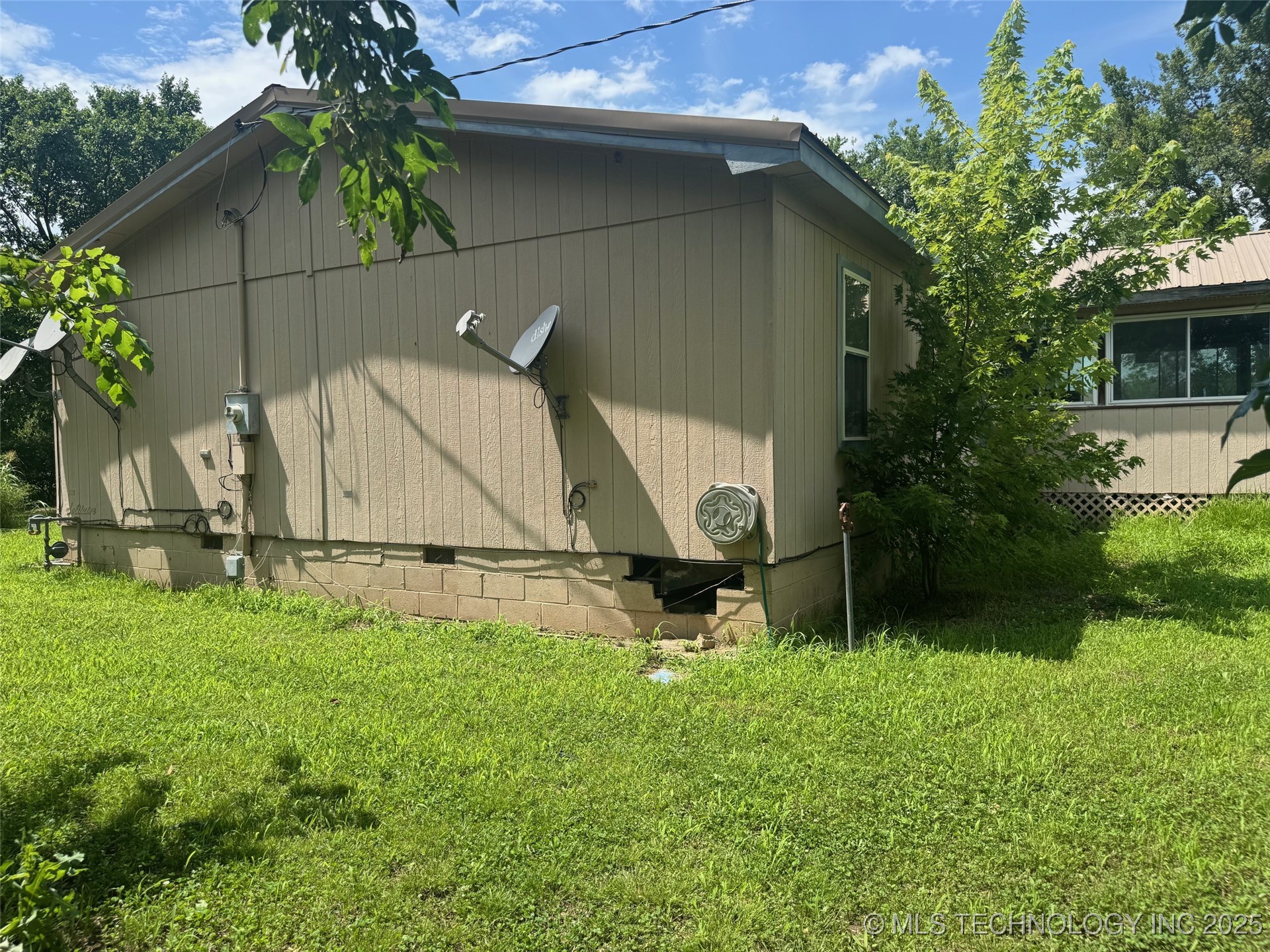 15885 Highway 52 Highway