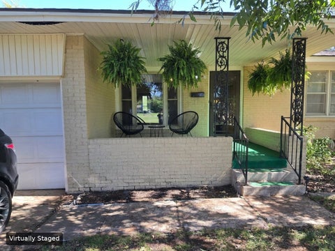 Photo of 9708 N Shartel Avenue, Oklahoma City, OK 73114 (MLS # 2638120)