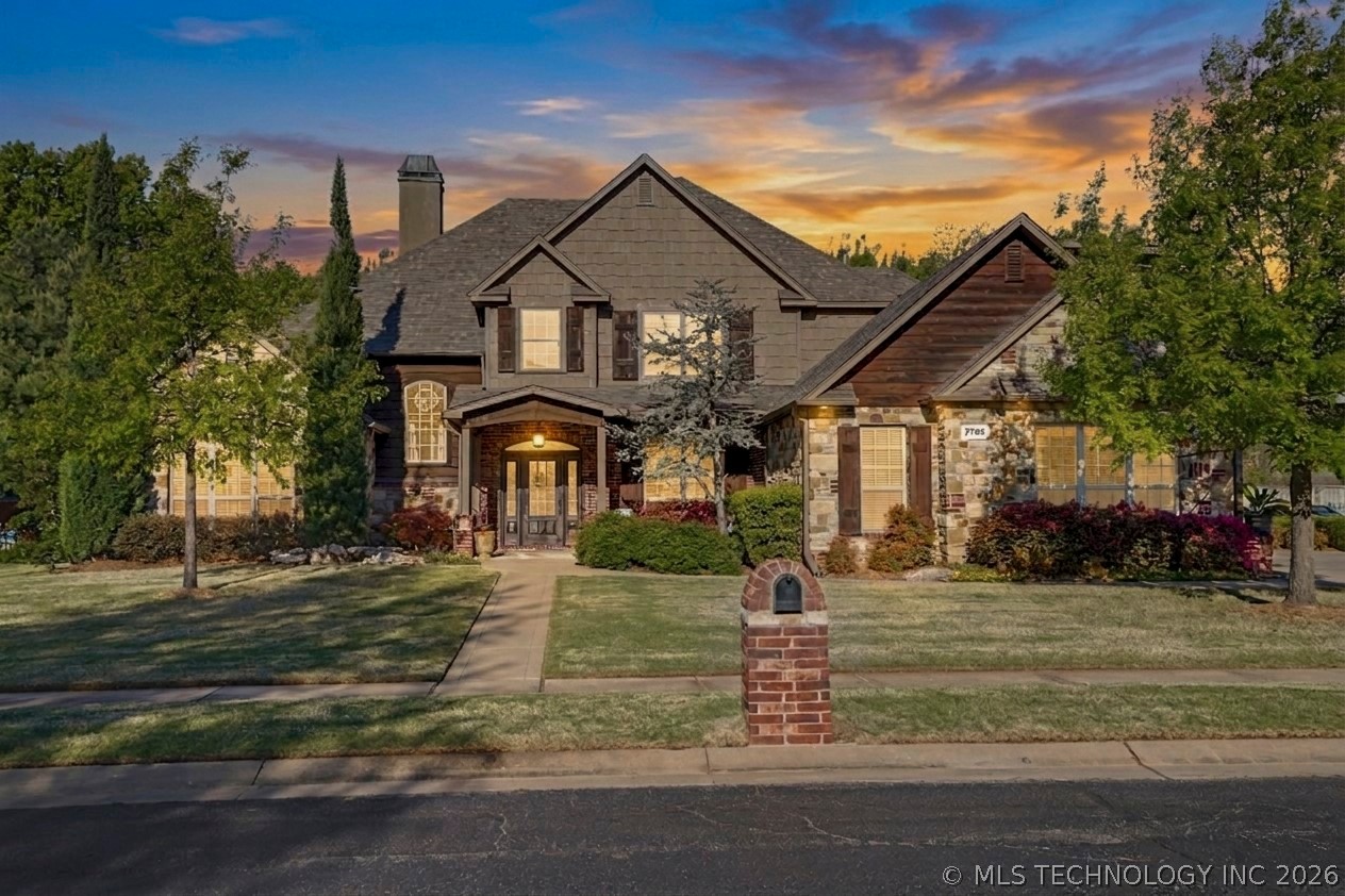 Craftsman 2 story Home