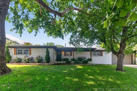 Photo of 4150 E 42nd Place, Tulsa, OK 74135 (MLS # 2624713)