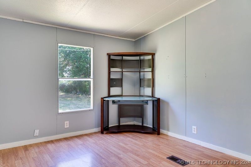 Photo 17 of 23 of 319 W 92nd Street N mobile home