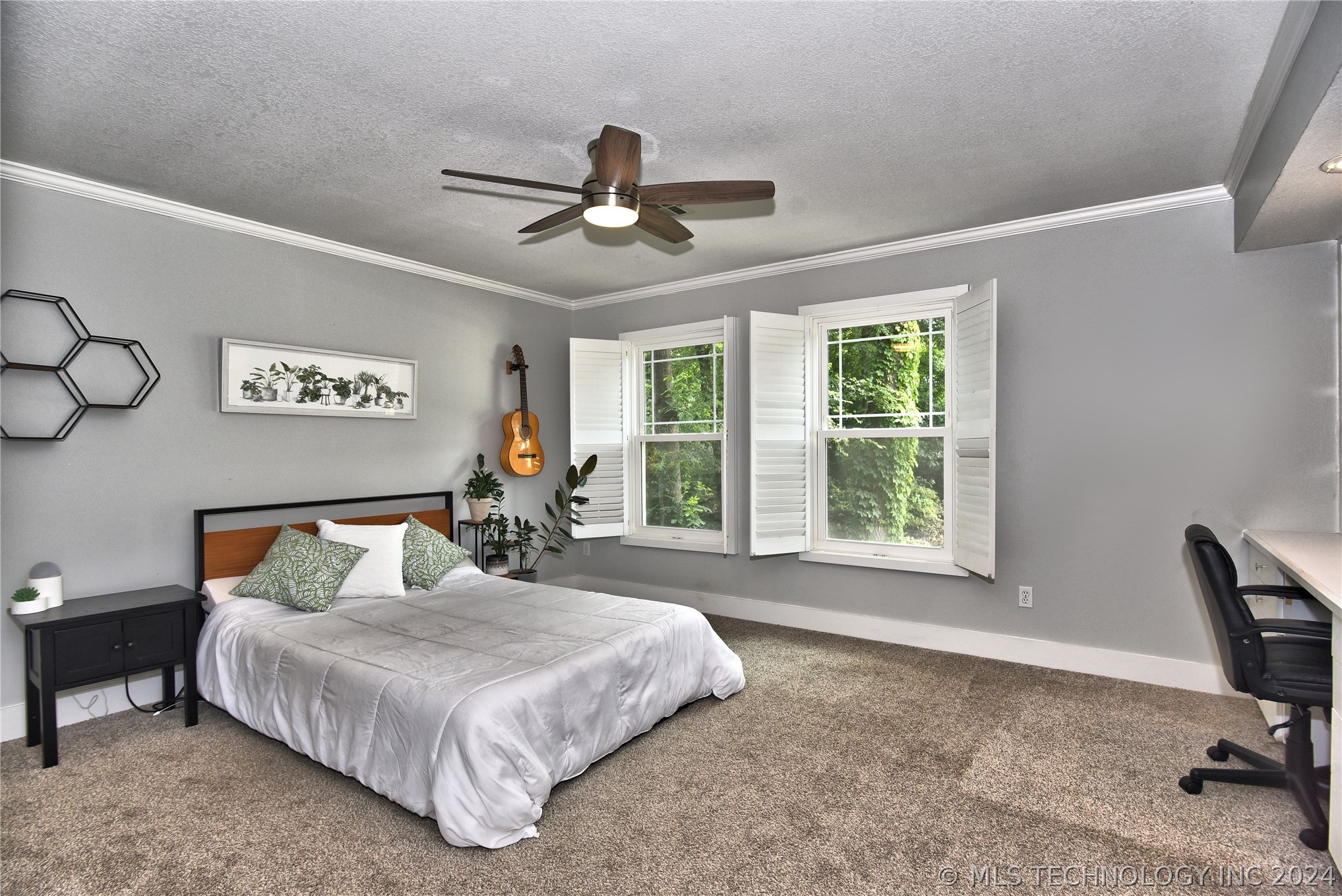 Photo 25 of 61 of 3515 E 100th Street house