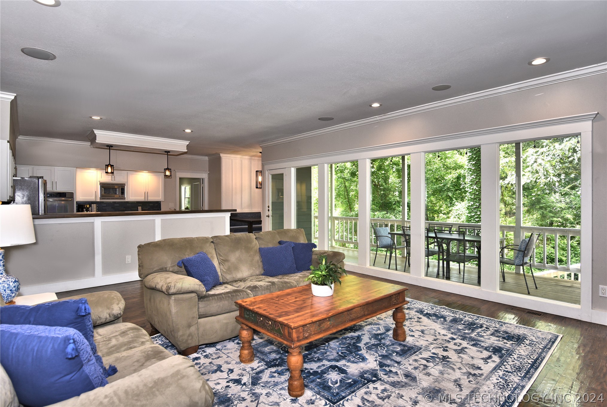 Photo 11 of 61 of 3515 E 100th Street house