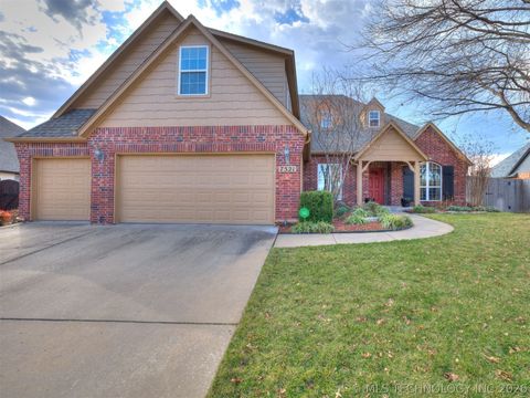Photo of 7521 E Galveston Street, Broken Arrow, OK 74014 (MLS # 2607175)