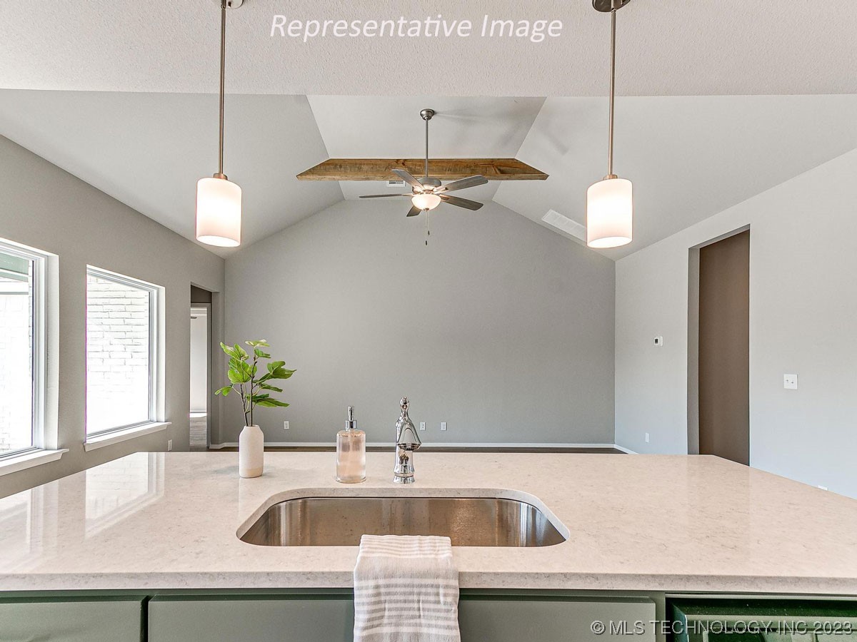 Photo 16 of 40 of 13135 S 72nd Place house