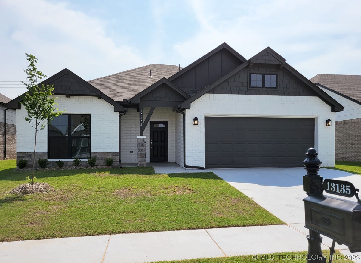 Photo 1 of 40 of 13135 S 72nd Place house