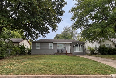 Photo of 820 E 51st Place, Tulsa, OK 74126 (MLS # 2633747)