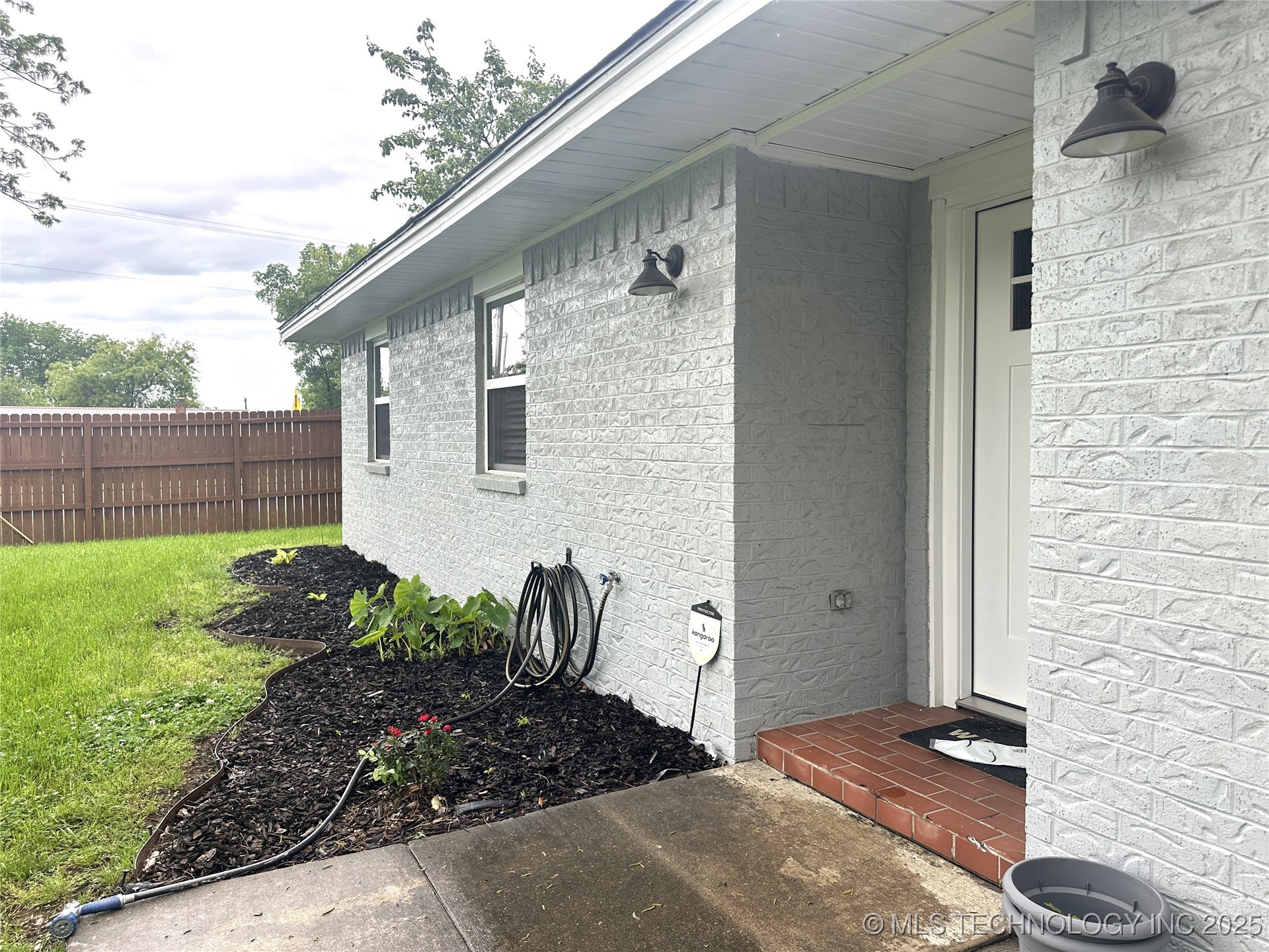 19 Joan Street