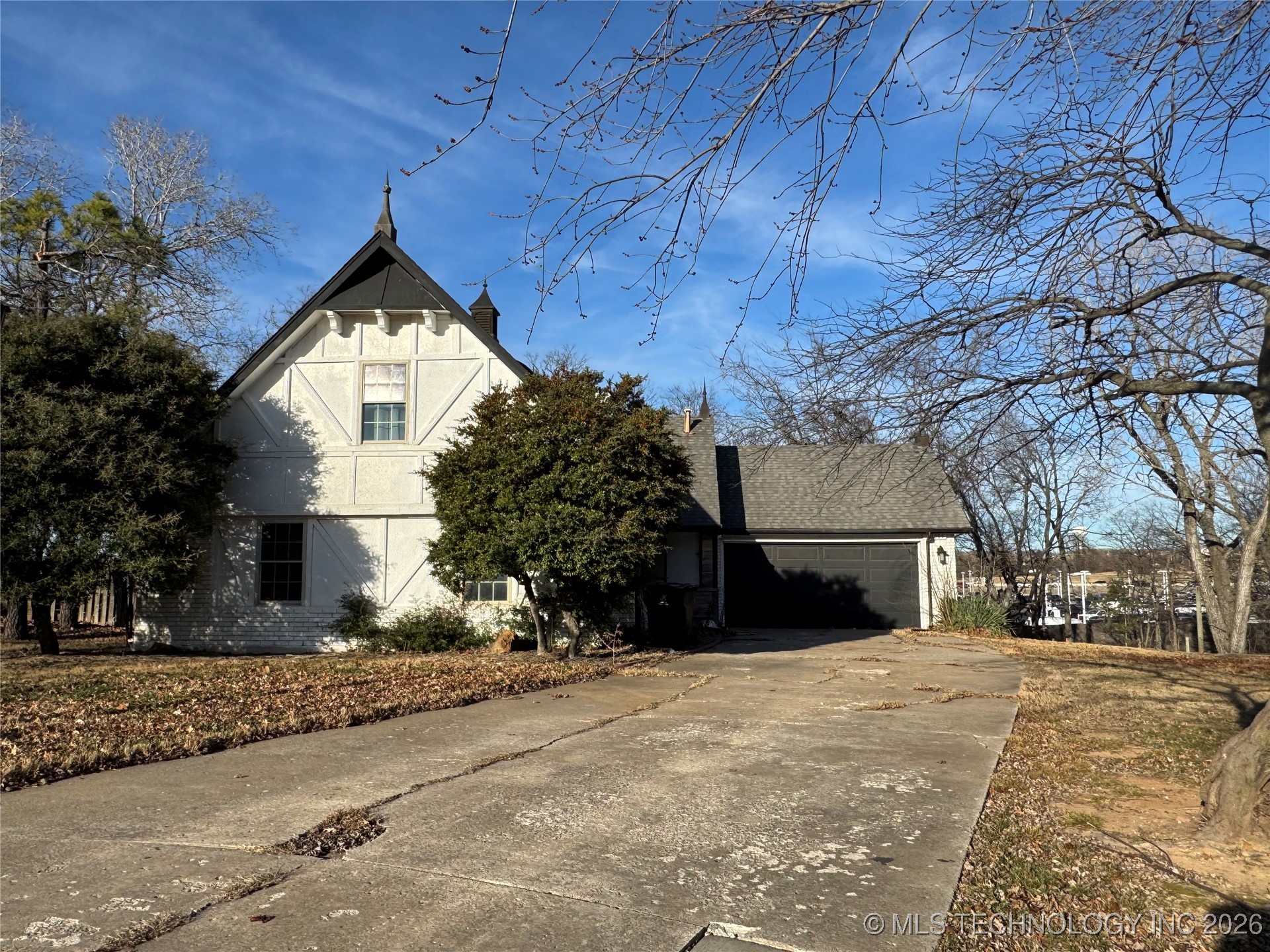 Photo 1 of 35 — 1805 N Hickory Place, Broken Arrow, OK 74012