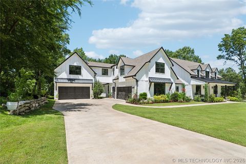 Photo of 7604 S 6th Street, Broken Arrow, OK 74011 (MLS # 2622430)