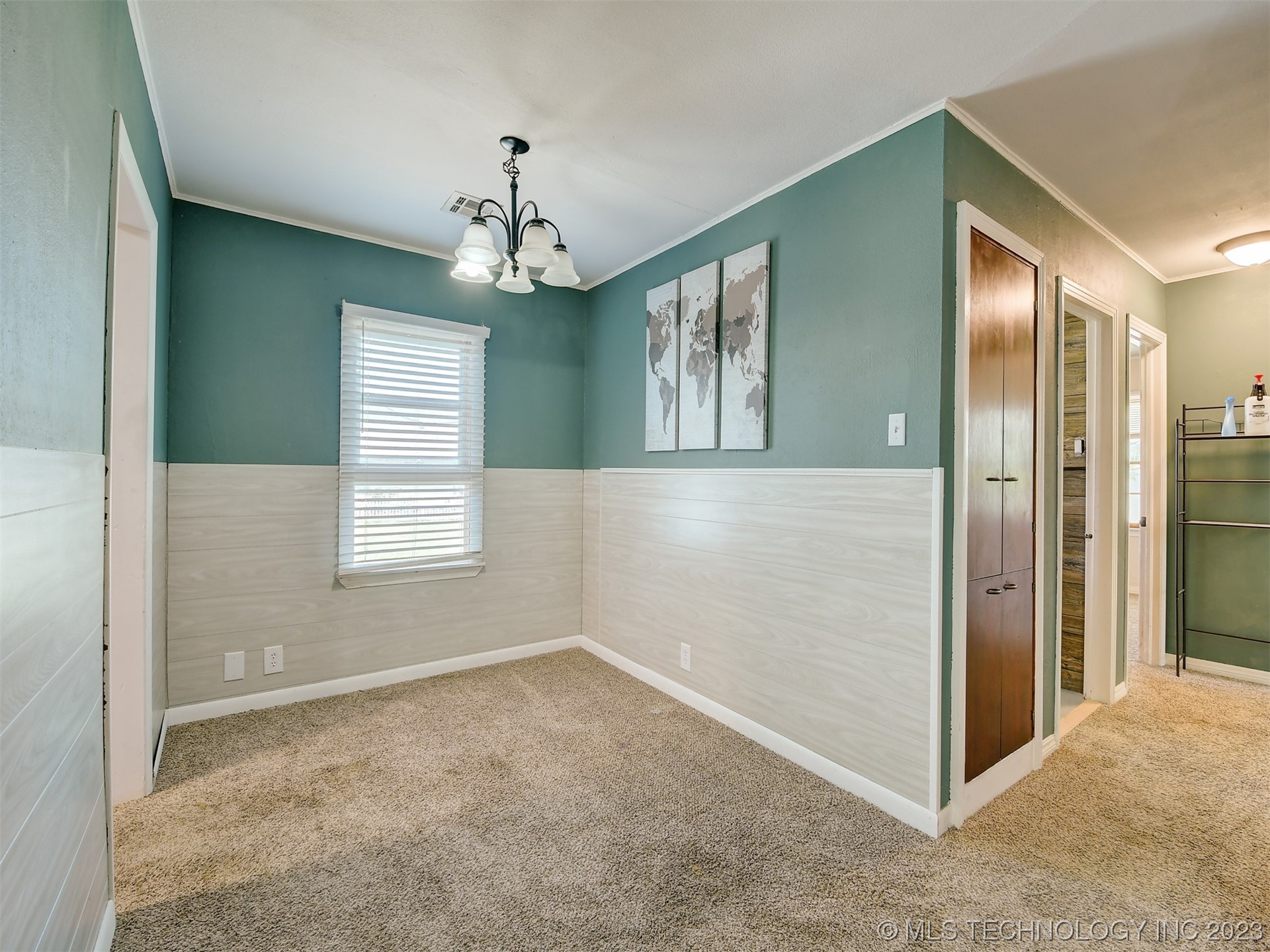 Photo 5 of 18 of 61 15th NW house