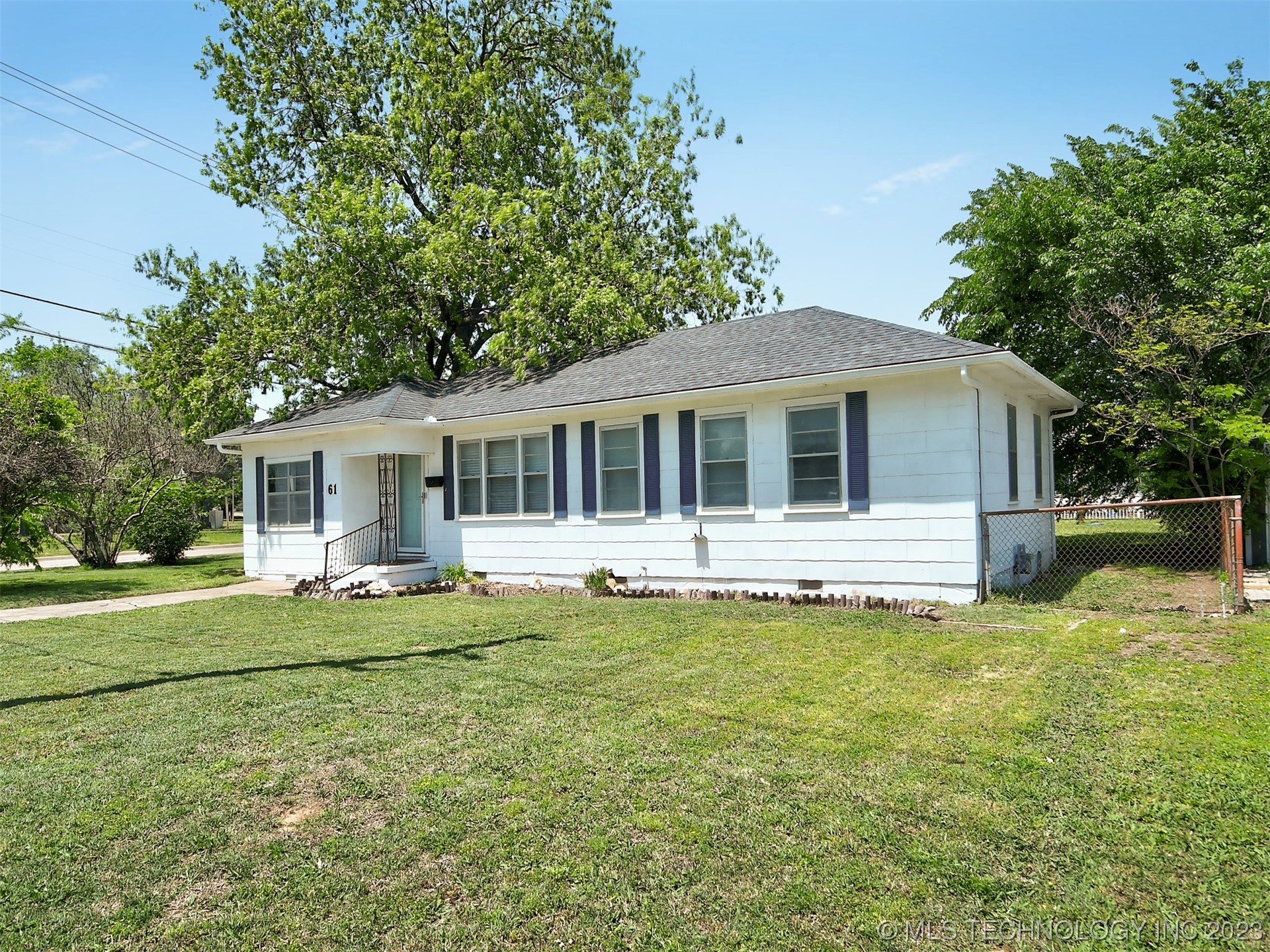 Photo 1 of 18 of 61 15th NW house