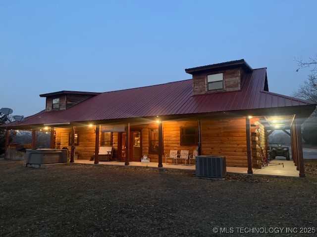 8709 E Wildlife