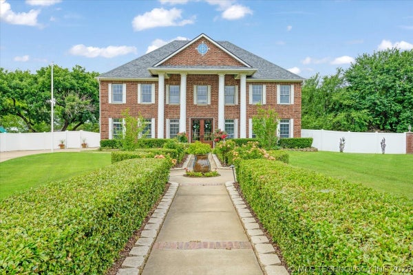 3419 CASTLE CT, DURANT, OK 74701 - Image 126f84c6e71352c3ba163e1661efbb92/1247856445