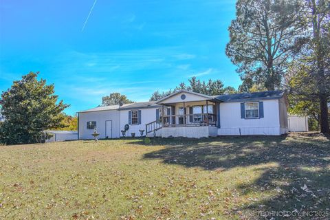 2418 E 2090 Road Hugo OK 74743
