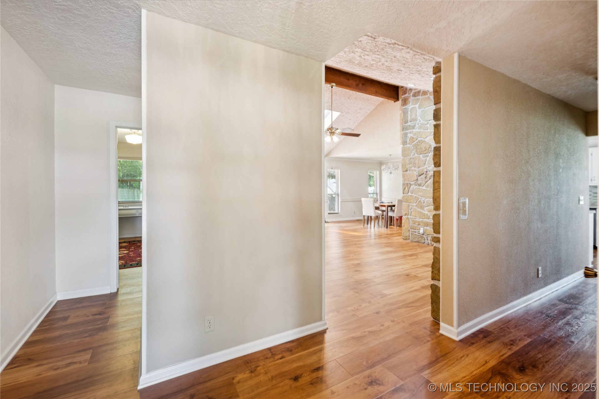 1505 W Fredericksburg Street
