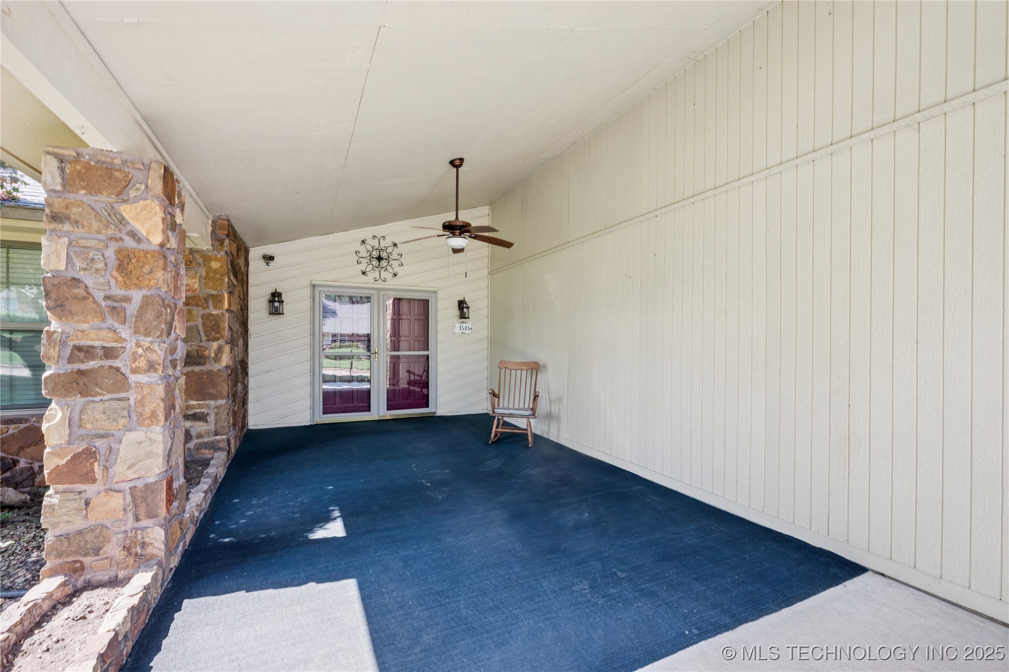 1505 W Fredericksburg Street