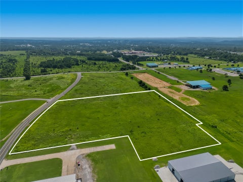 Photo of 1100 Airport Parkway, Tahlequah, OK 74464 (MLS # 2626496)