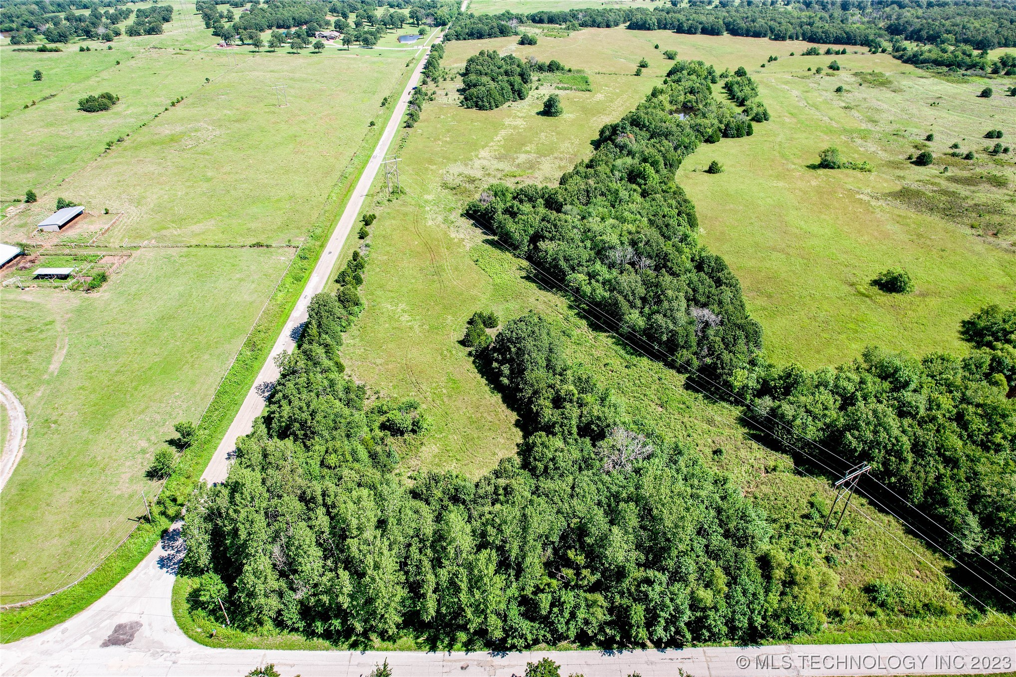 Photo 1 of 17 of S 337th Avenue land