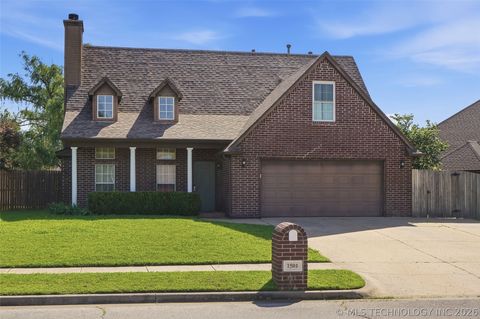 Photo of 1501 W 117th Street, Jenks, OK 74037 (MLS # 2620146)