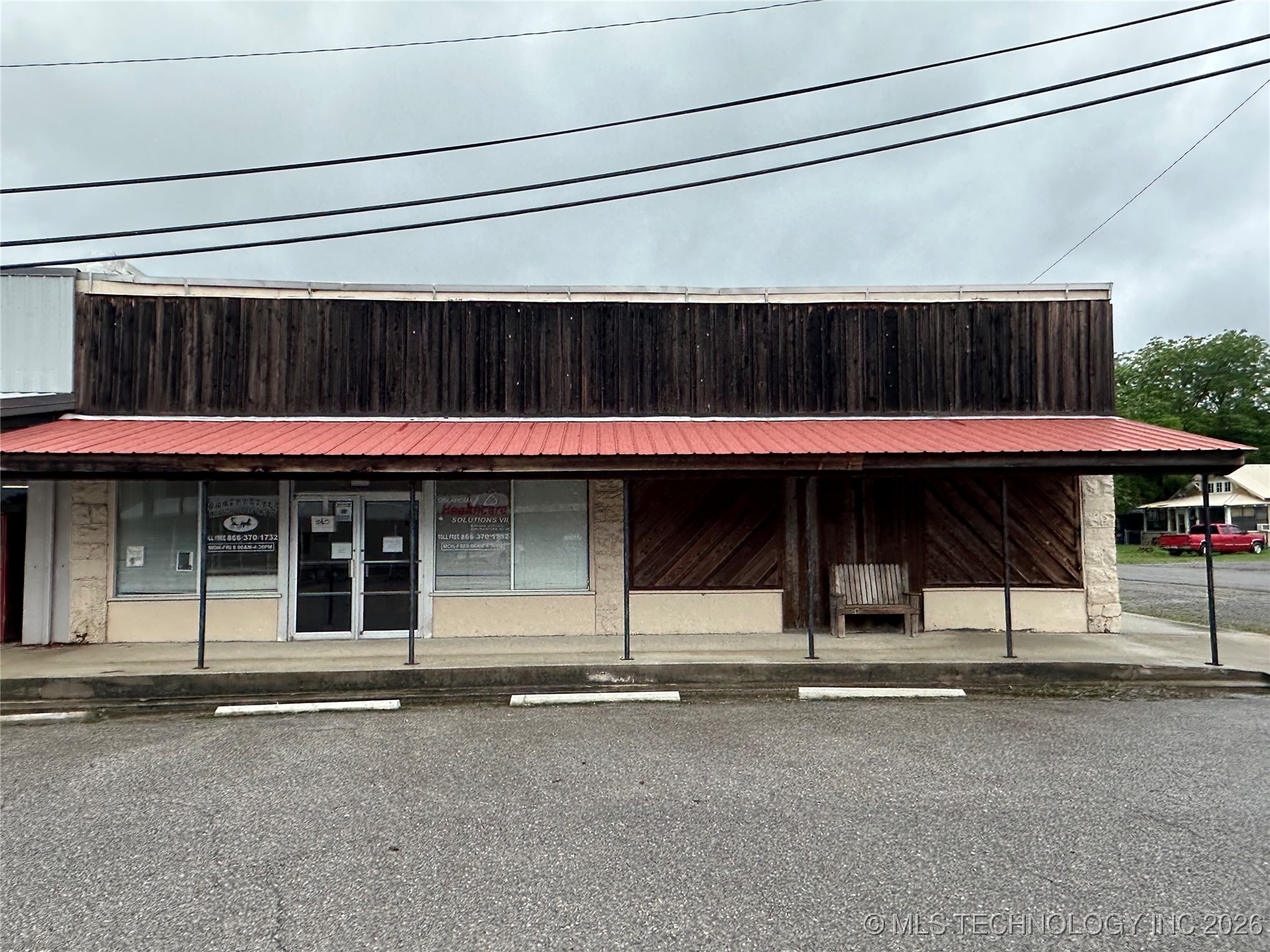 Photo 1 of 19 — 113 N Main, Red Oak, OK 74563