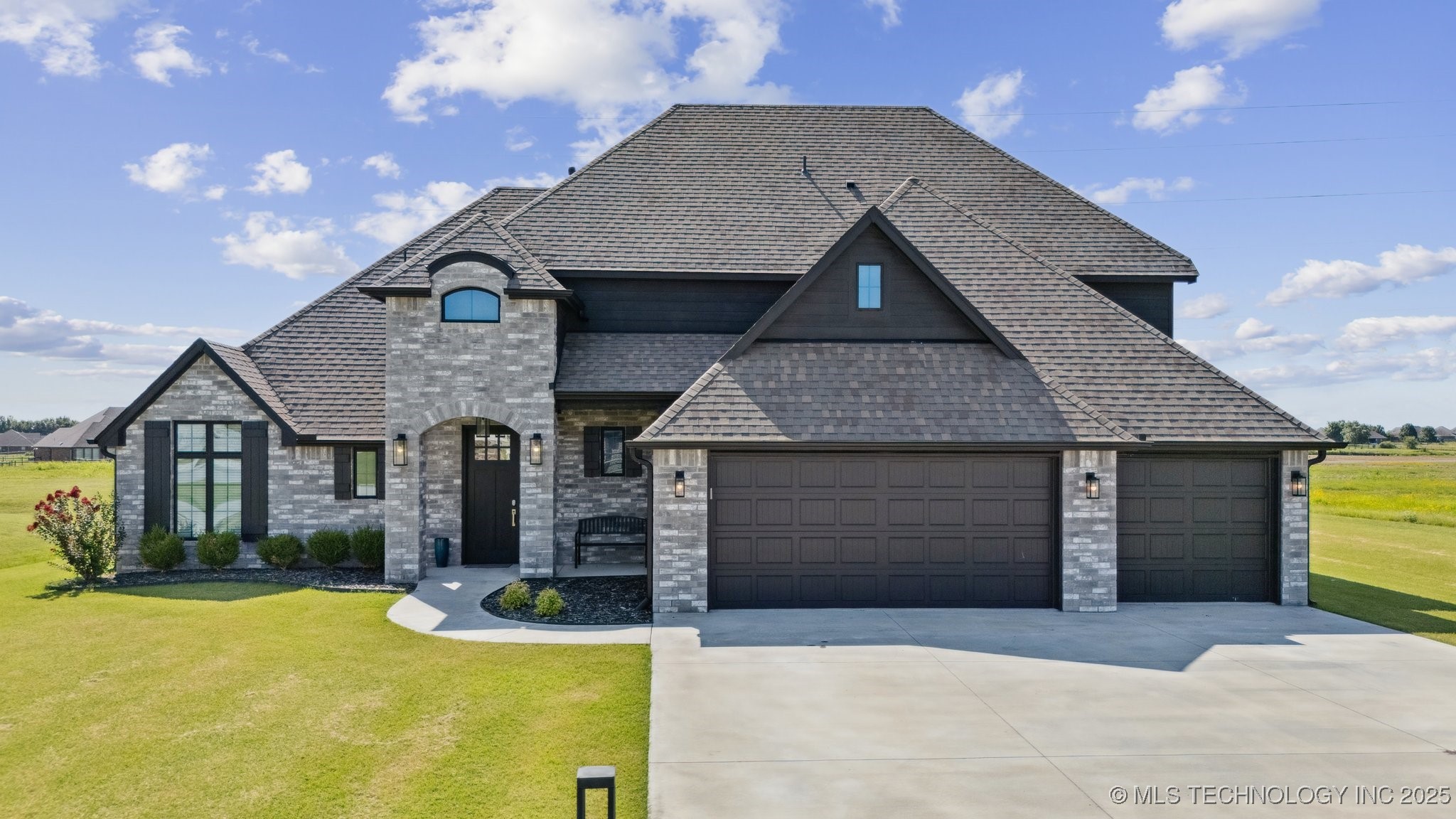 14103 N 58th EastAvenue