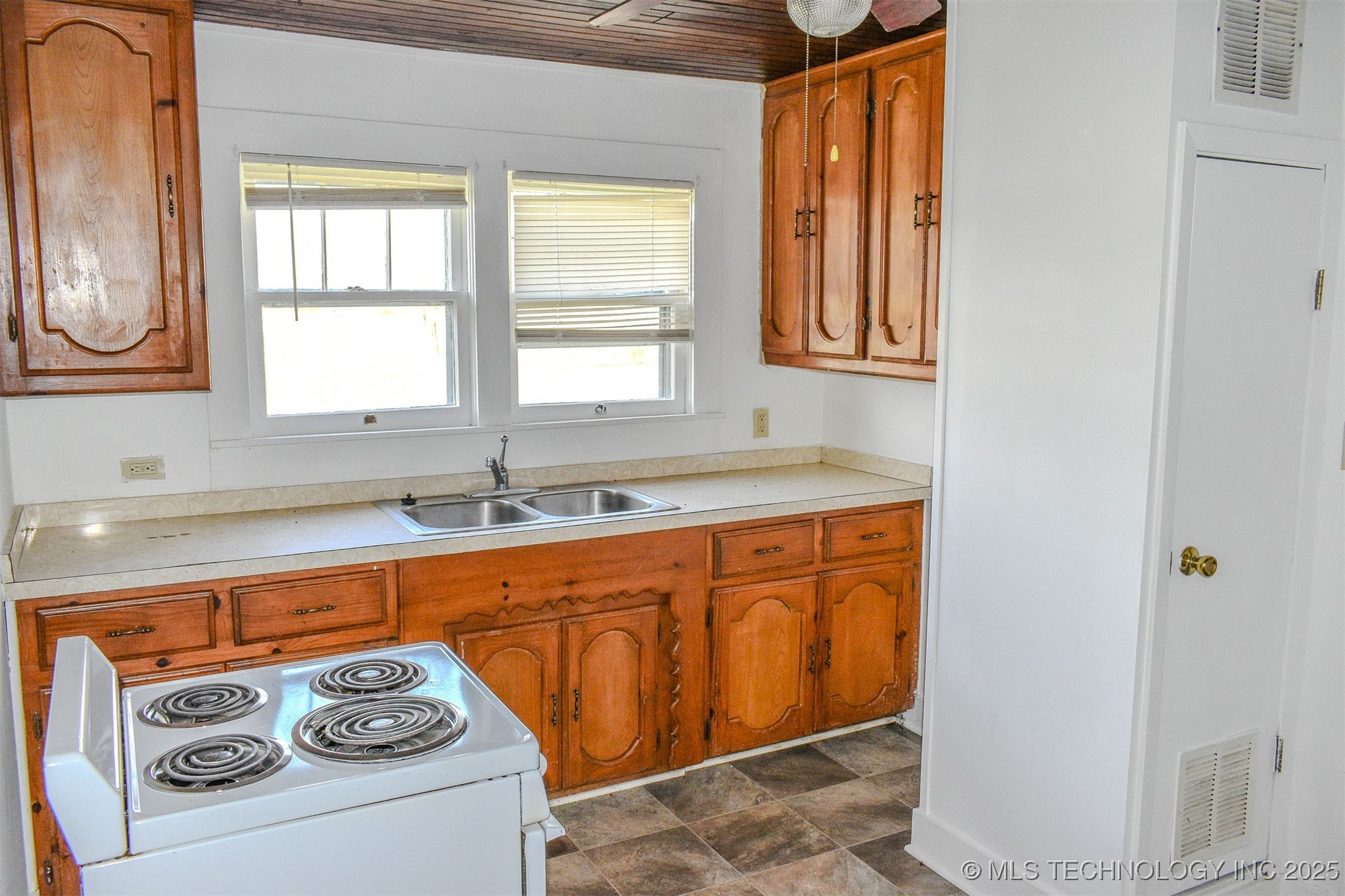 311 SW 4th Street