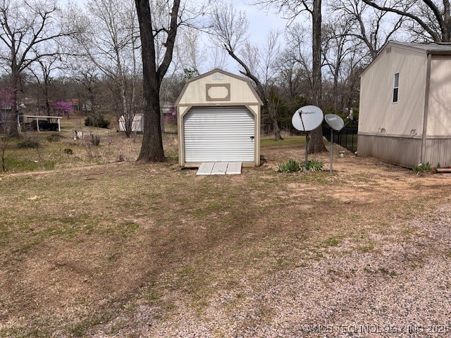 4695 Golden Way