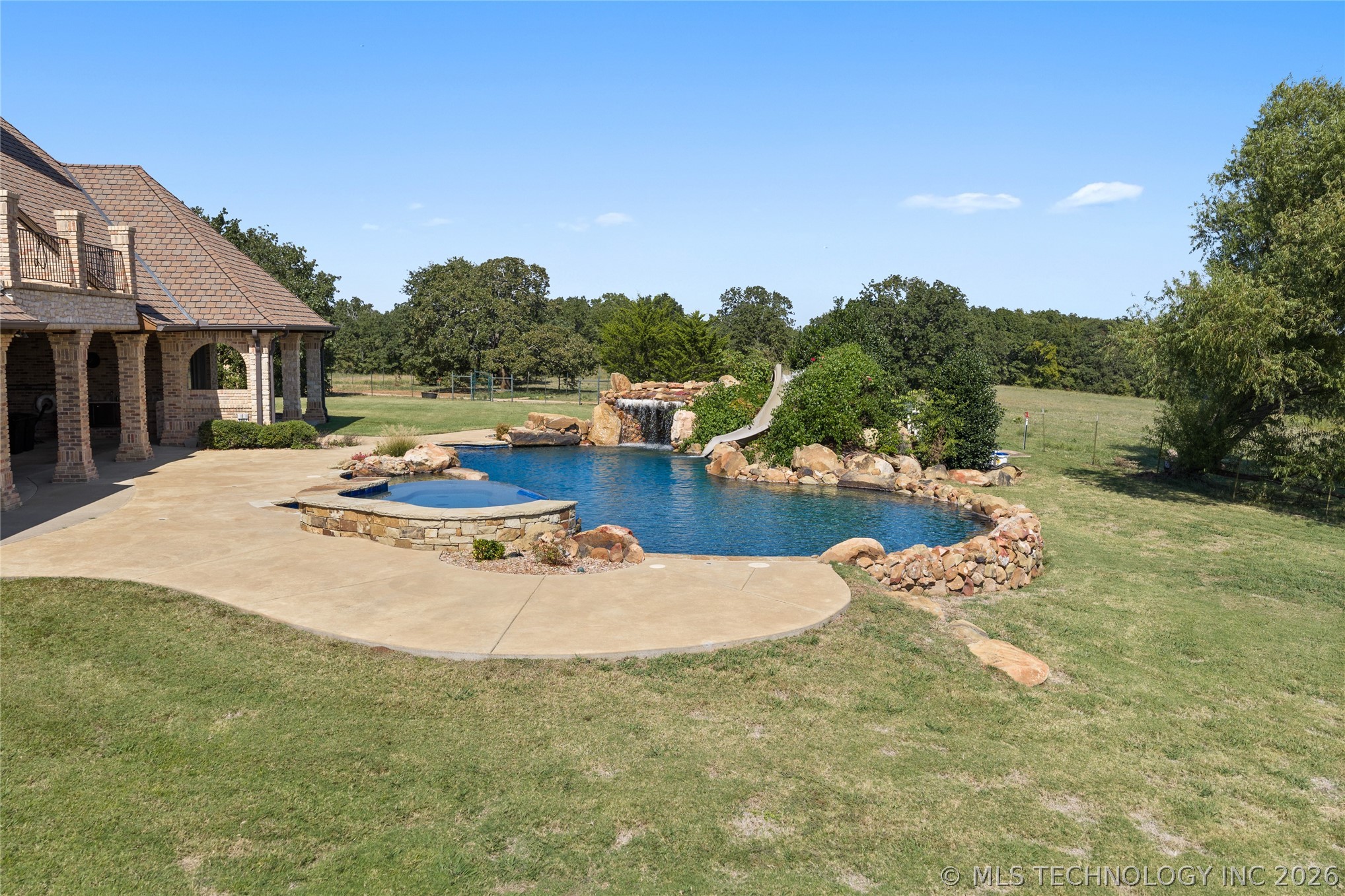 810 Gene Autry Road