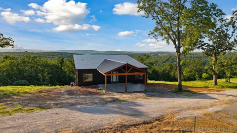 Photo of 34803 S Falcon Crest Lane, Cookson, OK 74427 (MLS # 2537787)