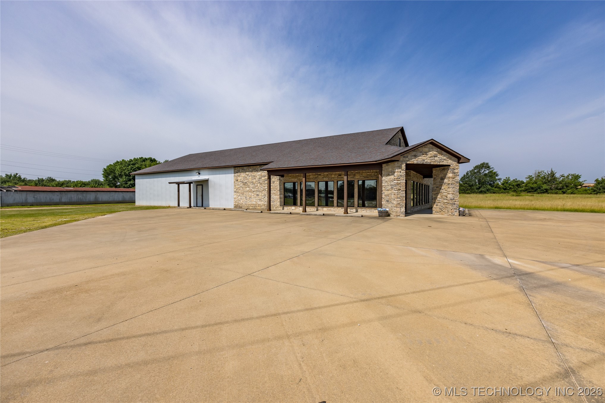 1910 E Jackson Street