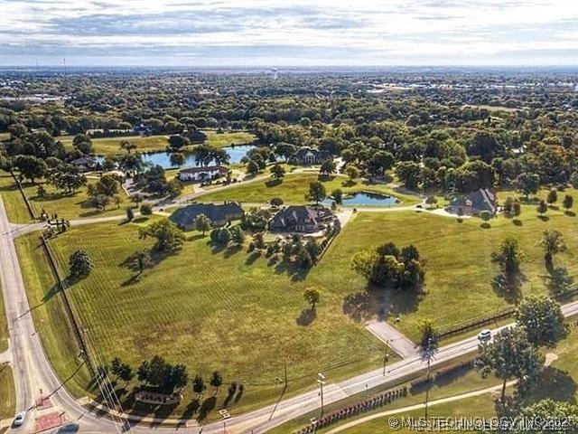 Photo 1 of 1 — 18 Silver Lake Road, Bartlesville, OK 74006