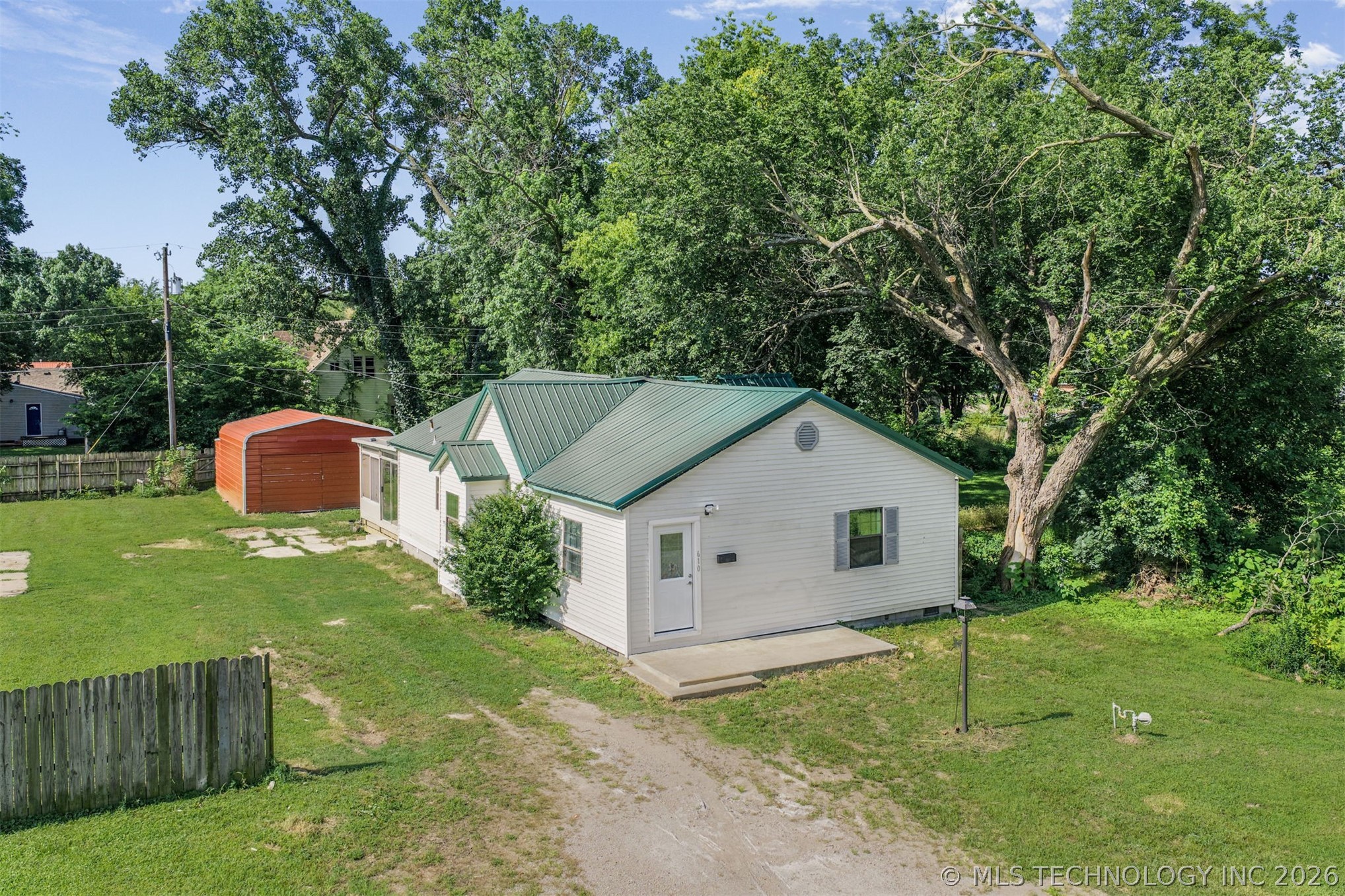 Photo 1 of 38 — 610 E 5th, Dewey, OK 74029