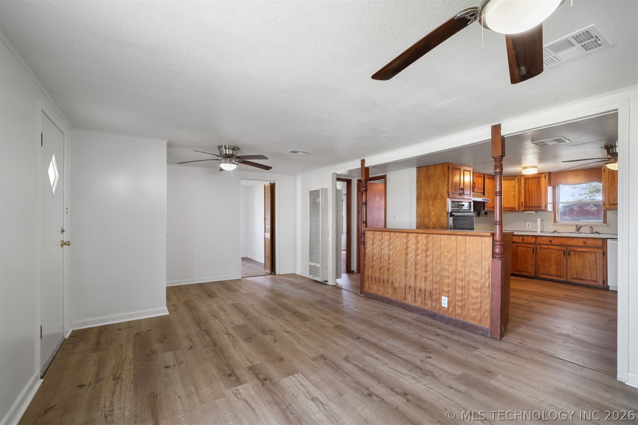 610 E McKennon
