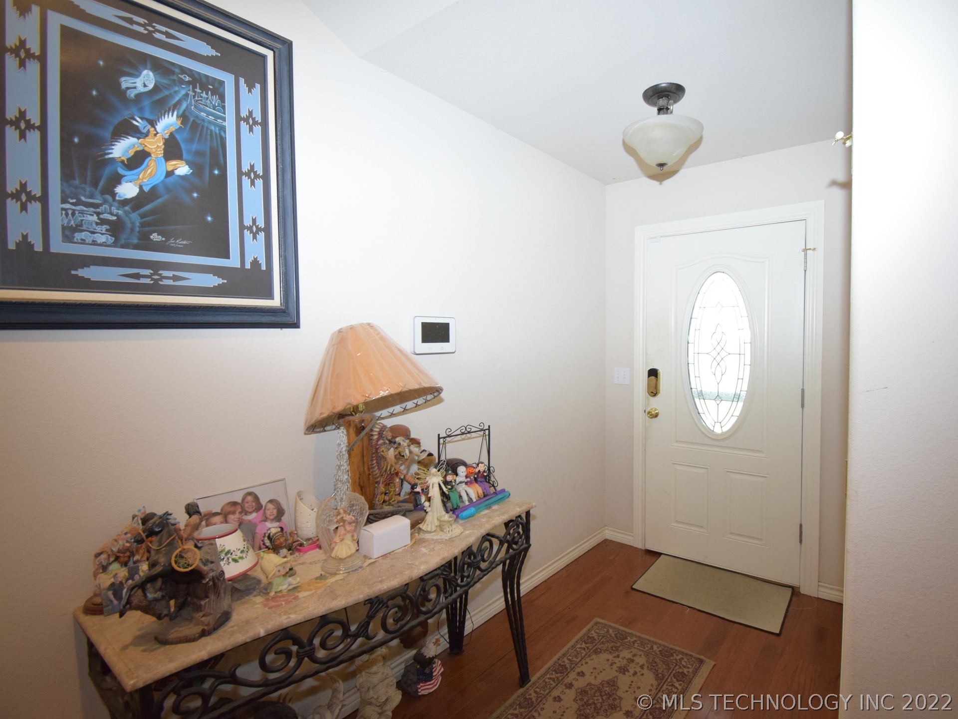 Photo 6 of 20 of 1608 N Jones Avenue house
