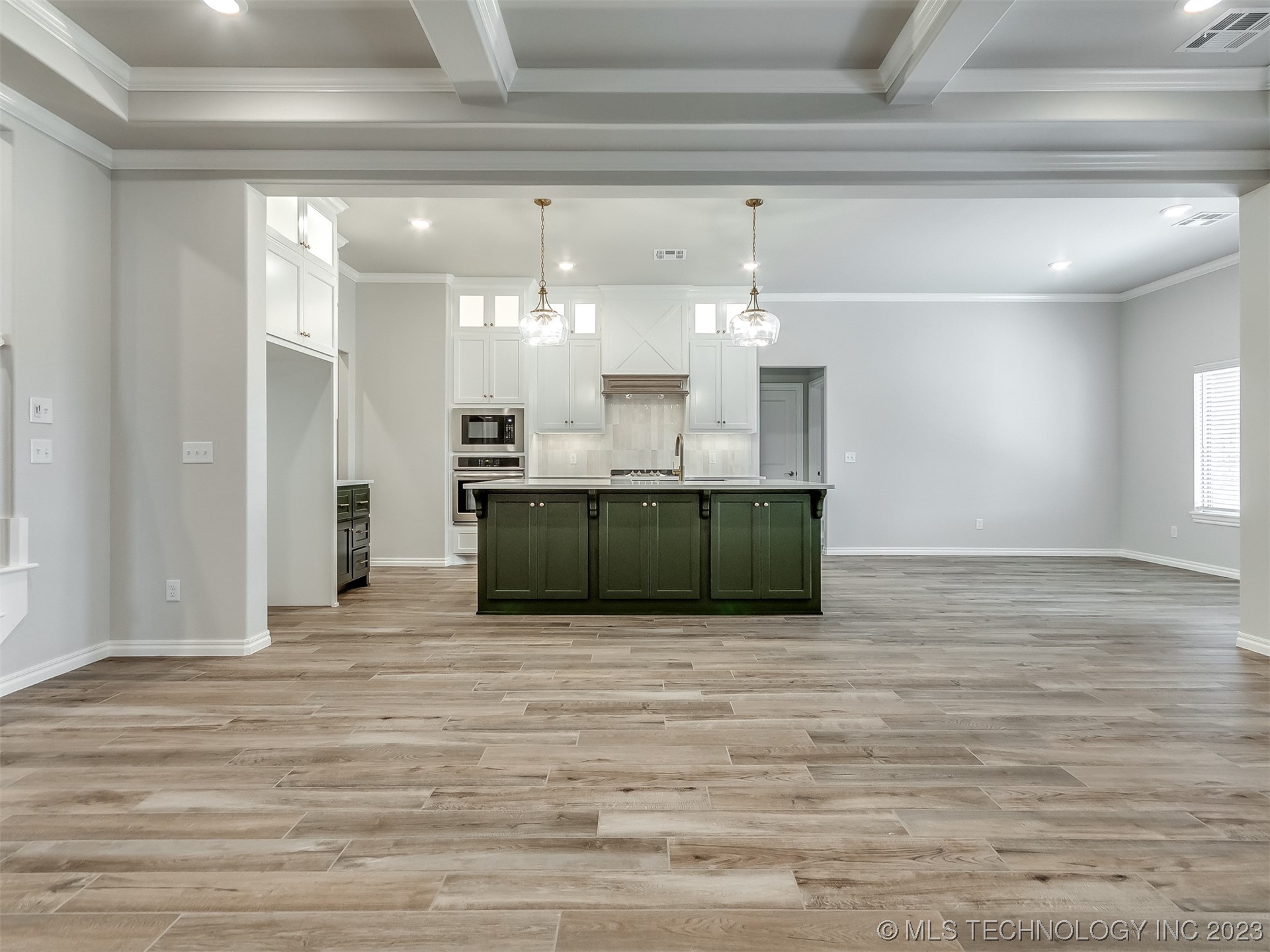 Photo 9 of 50 of 2904 S 8th Street house
