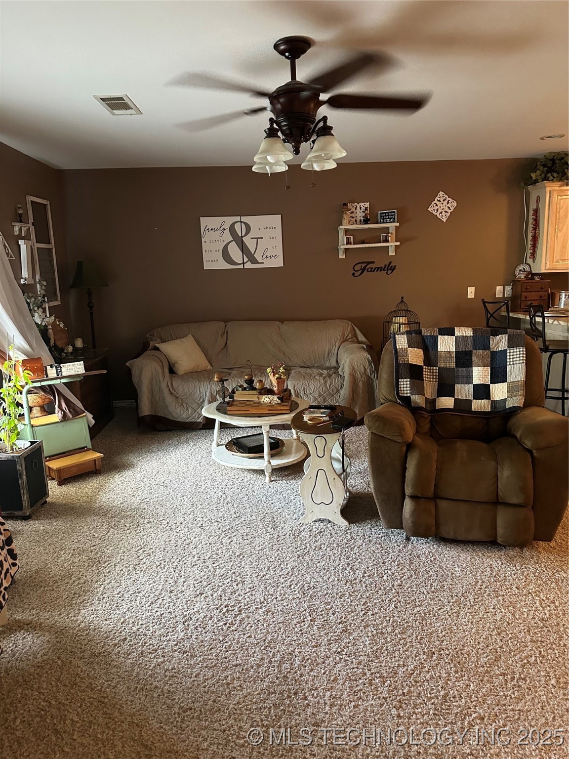 1011 N 49th
