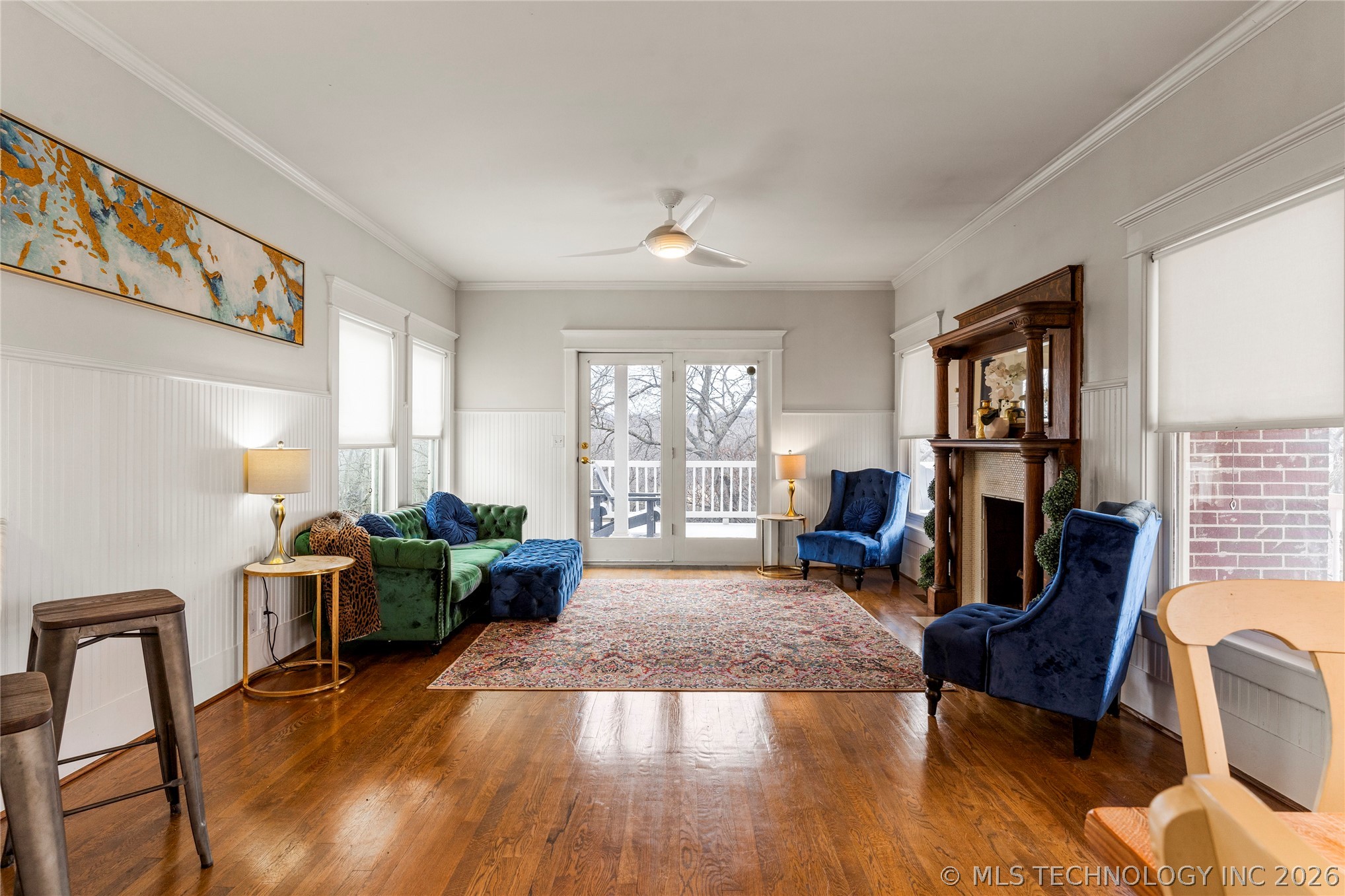 listing image