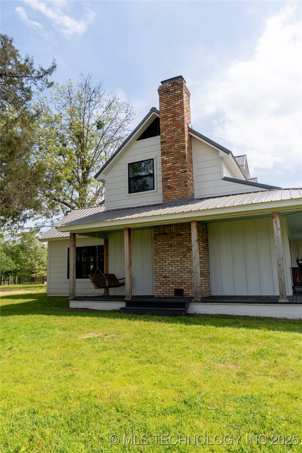 195220 State Hwy 147