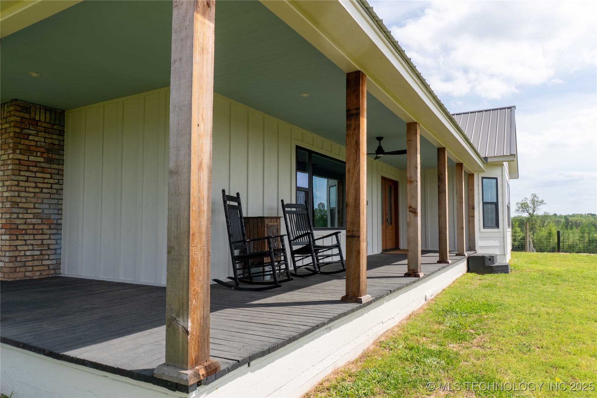 195220 State Hwy 147