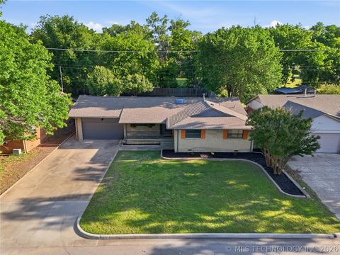 Photo of 6781 E 26th Place, Tulsa, OK 74129 (MLS # 2616657)