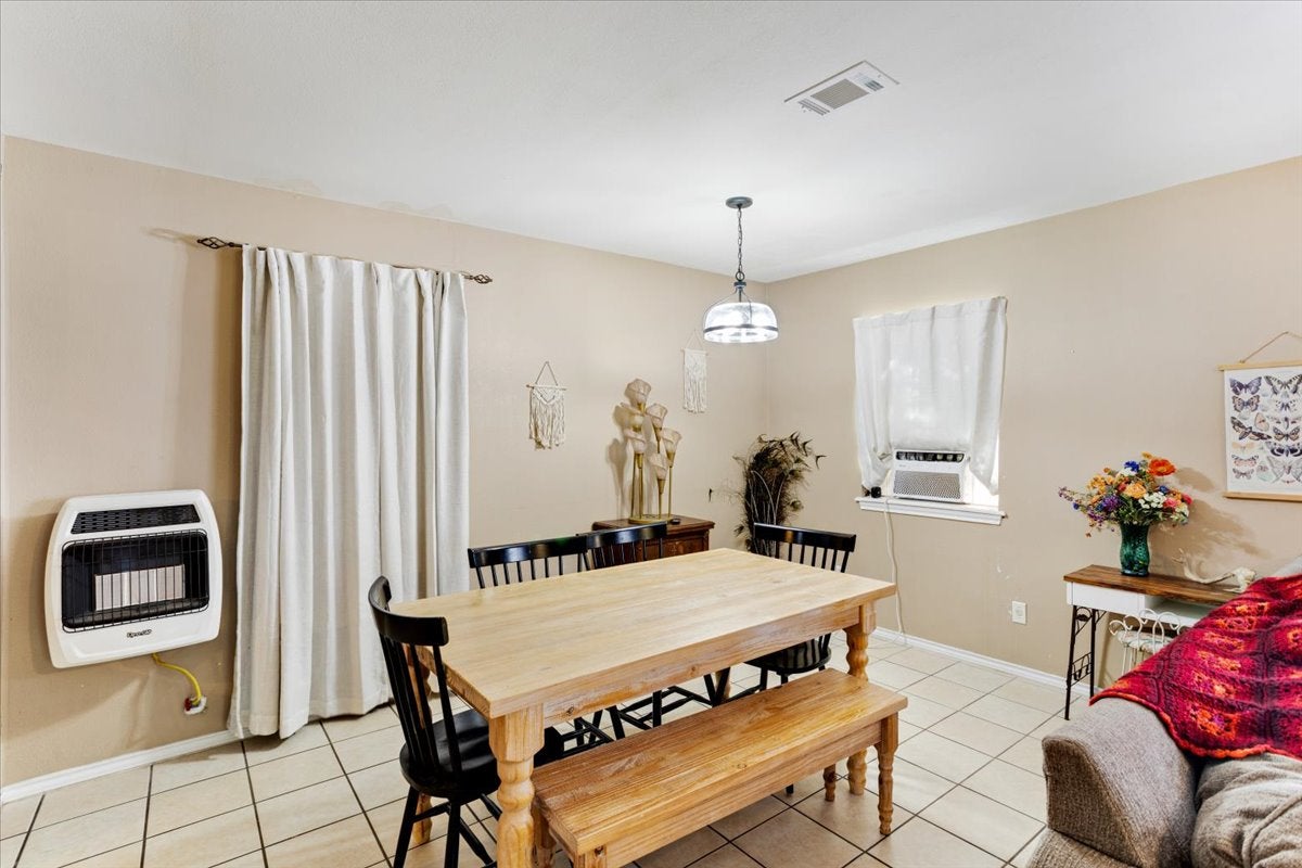 699 N McLean Road