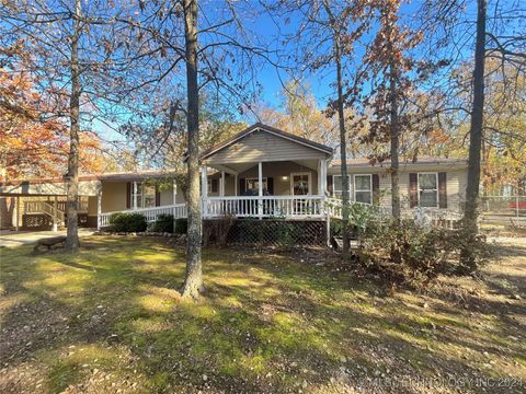 180 Red Oak, Eucha, OK 74342 - MLS#: 2438323