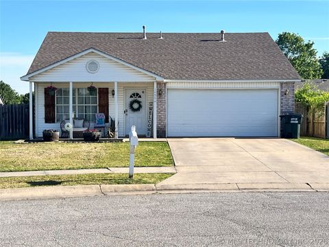 Photo of 14901 E 89th Place, Owasso, OK 74055 (MLS # 2616875)
